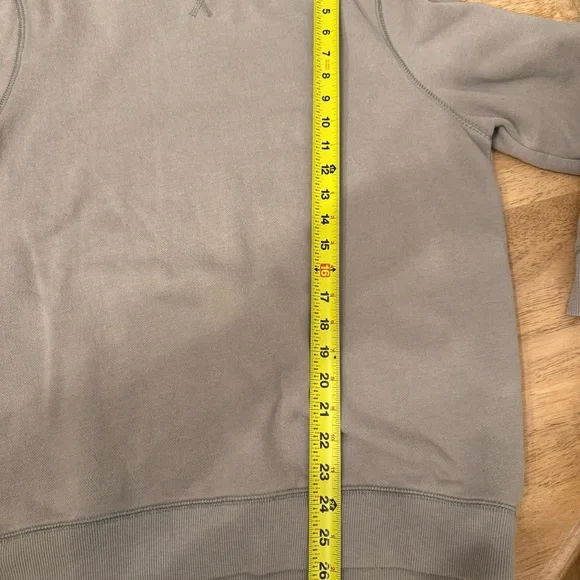 G.H. Bass & Co. Men's Light Gray Crewneck Sweater - Picture 6 of 6